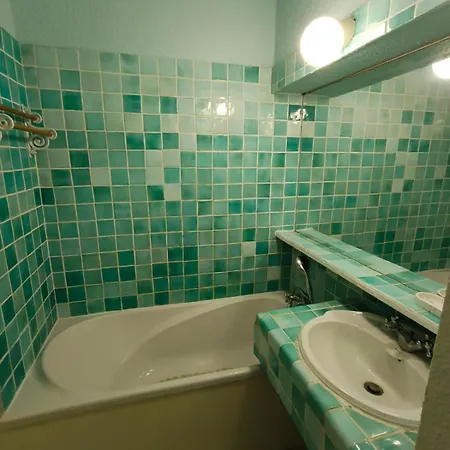 Apartment With Sea View Terrace And Swimming Pool Antibes
